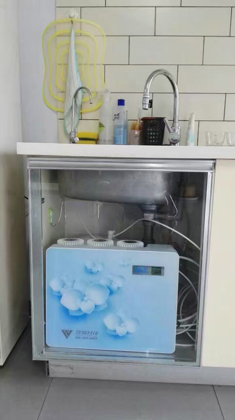 涿州智貓環(huán)保設(shè)備家用智能直飲水機(jī)安裝案例 科技點(diǎn)亮品質(zhì)生活